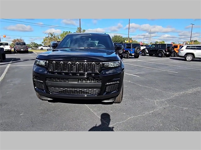 2025 Jeep Grand Cherokee L Limited 4x2