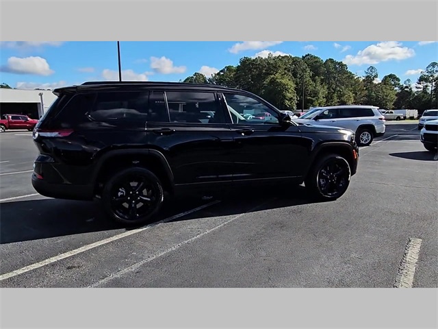 2025 Jeep Grand Cherokee L Limited 4x2