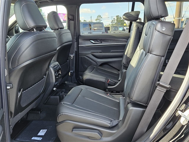 2025 Jeep Grand Cherokee L Limited 4x2