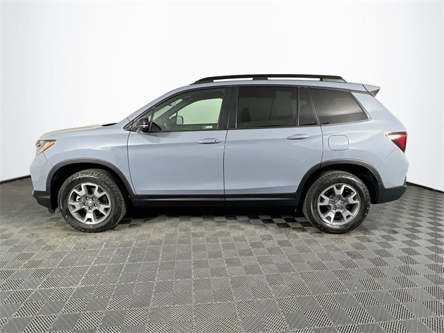 2023 Honda Passport TrailSport photo 2