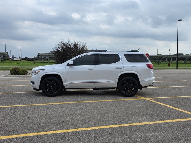 2019 GMC Acadia Denali