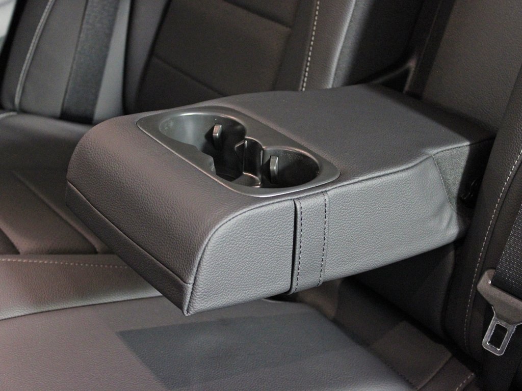 used 2026 Mercedes-Benz GLE car, priced at $63,998