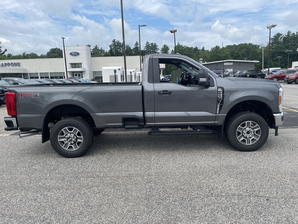 2025 Ford F-250 XL photo 2