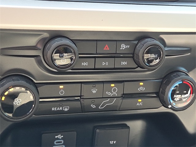 2025 Ford F-250 XLT photo 15