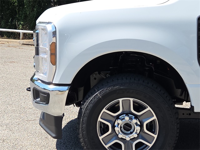 2025 Ford F-250 XLT photo 5