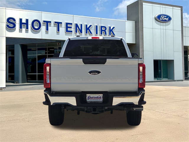 2025 Ford F-250 XLT photo 7