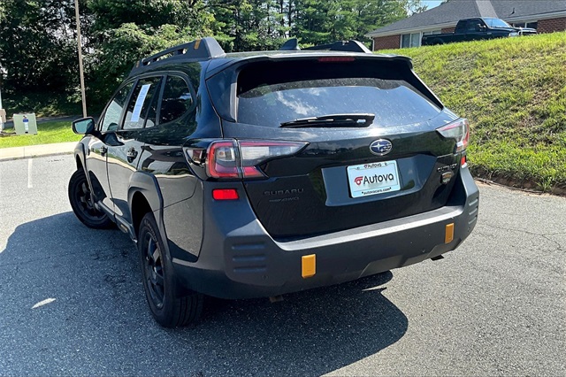 2022 Crystal Black Silica Subaru Outback Wilderness AWD SUV
