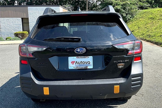 2022 Crystal Black Silica Subaru Outback Wilderness AWD SUV