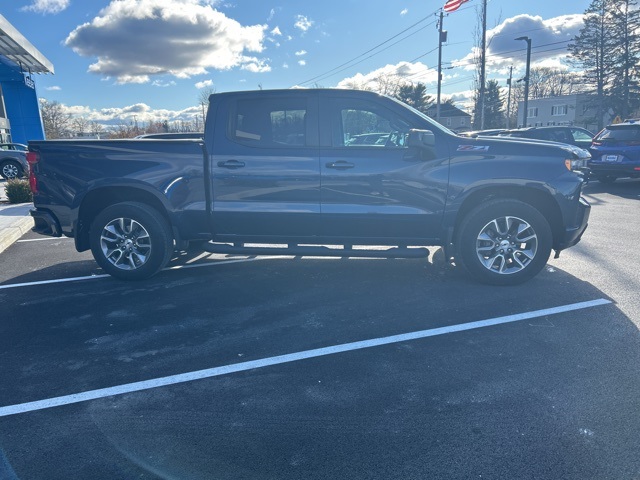 2022 Chevrolet Silverado 1500 RST photo 2