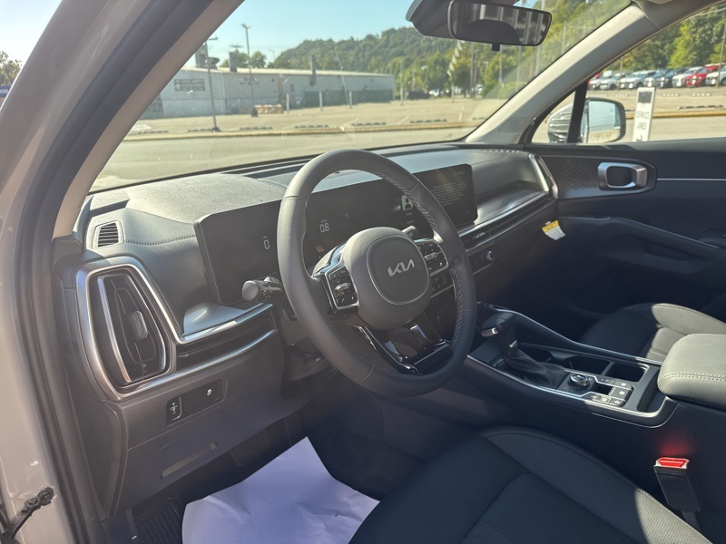 2025 Kia Sorento S photo 23