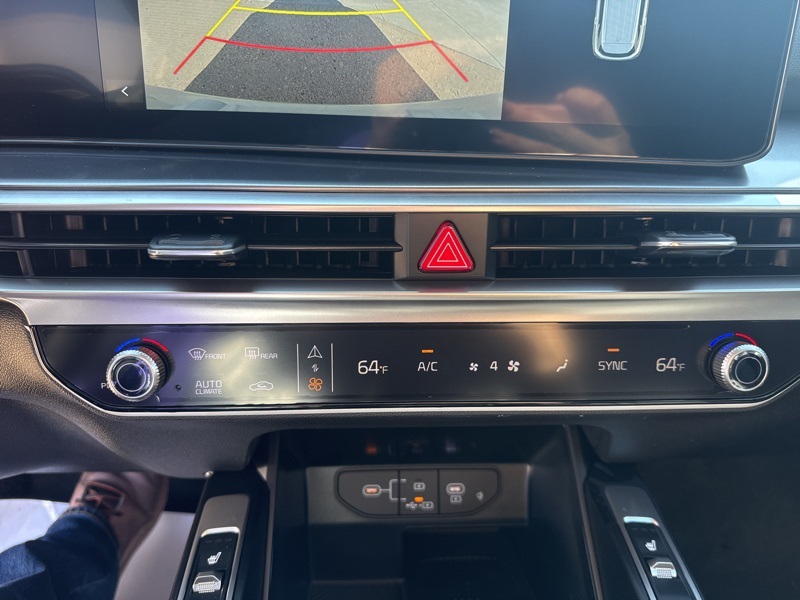 2025 Kia Sorento S photo 34