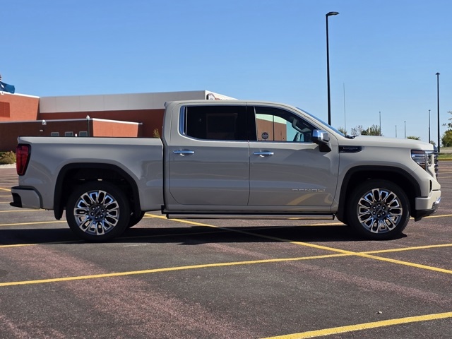 2026 GMC Sierra 1500 Crew Cab, Short Bed, Denali Ultimate, 4WD