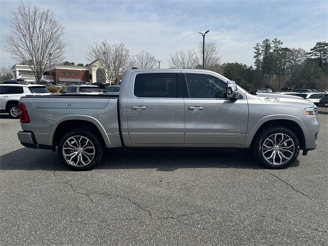 2025 Ram 1500 photo 6