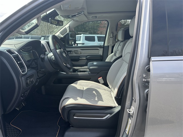 2025 Ram 1500 photo 9