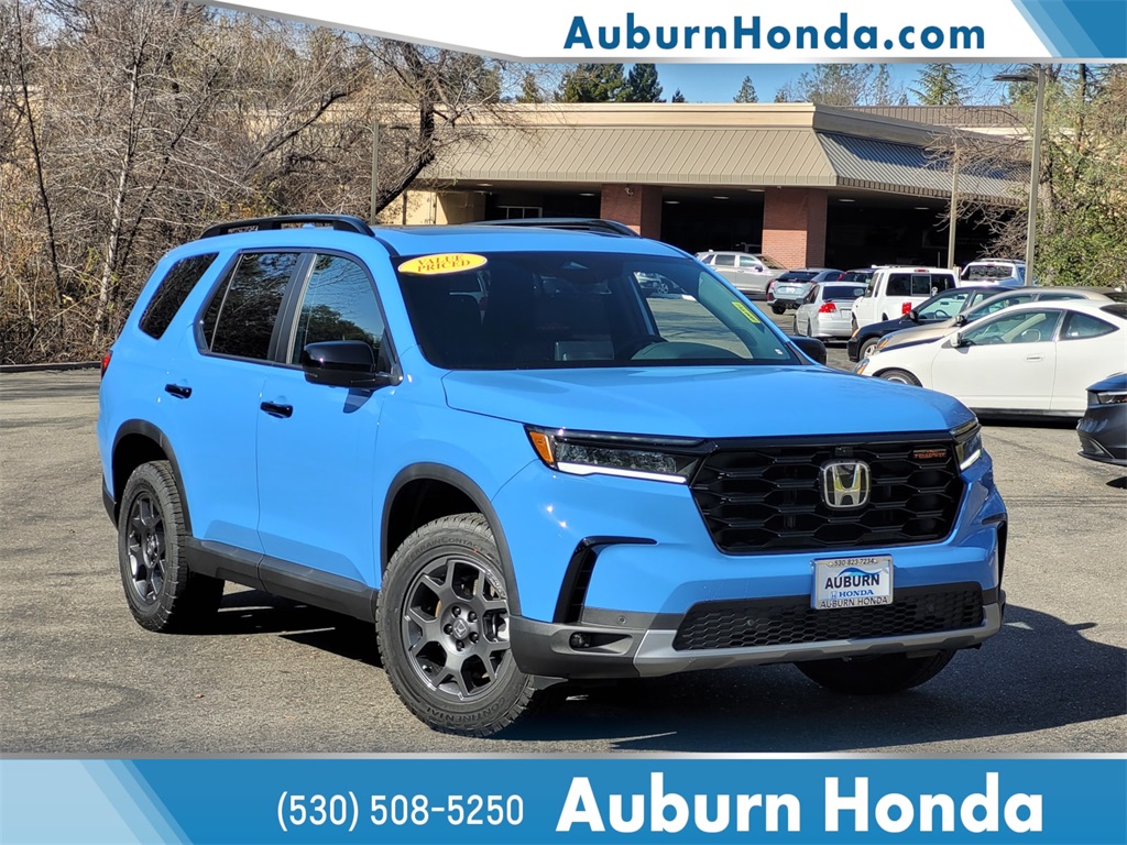 2025 Honda Pilot TrailSport's photo