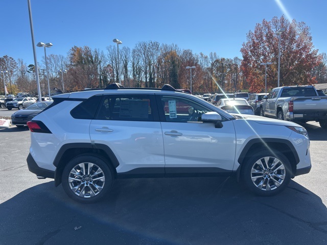 2025 Toyota RAV4 XLE Premium photo 3