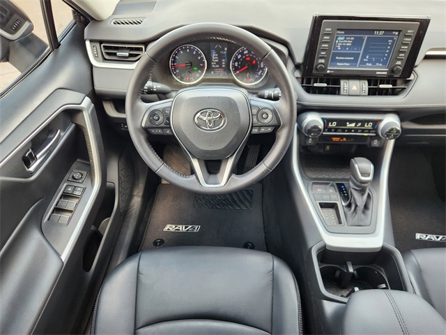 2022 Toyota RAV4 XLE Premium photo 24