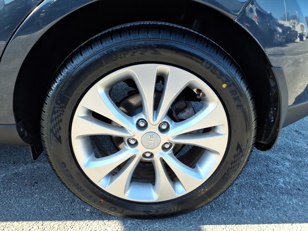 used 2016 Kia Soul car, priced at $8,900