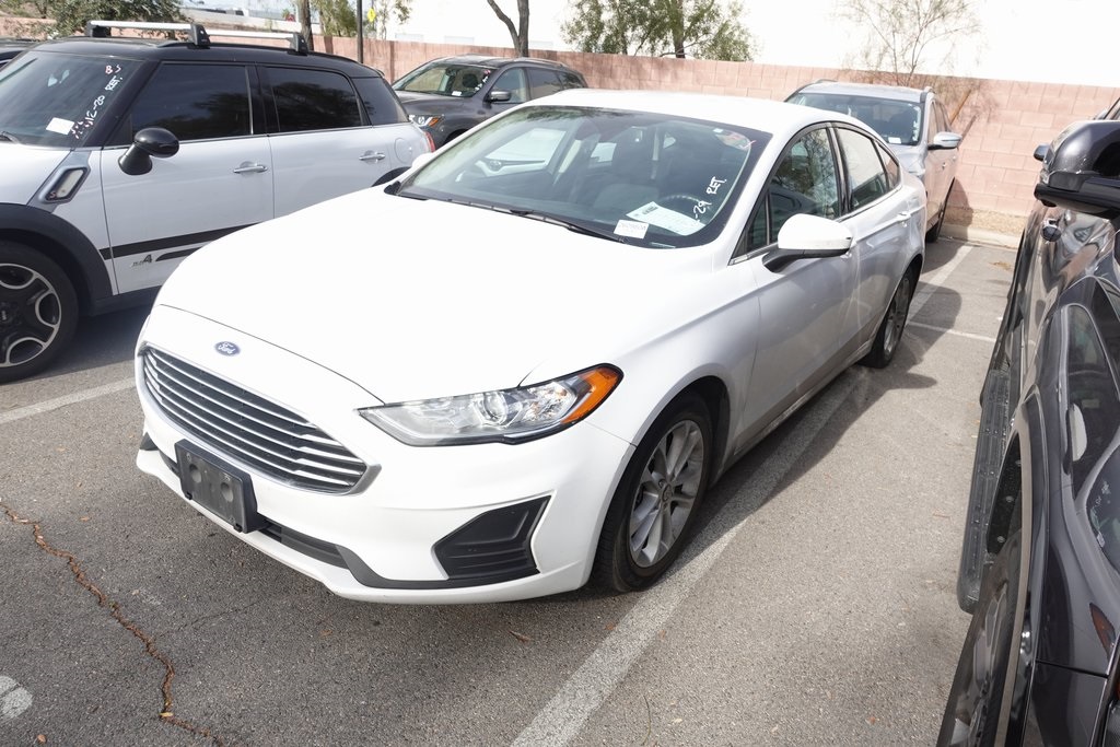 2020 Ford Fusion Hybrid SE's photo