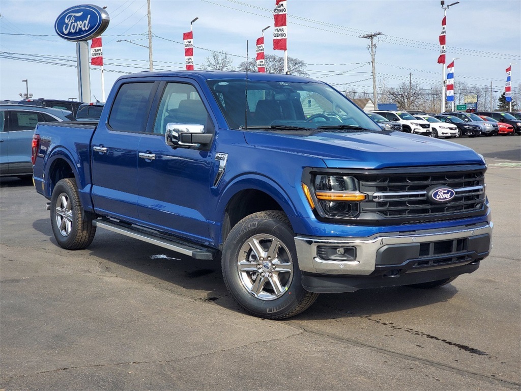 2025 Ford F-150 XLT photo 2