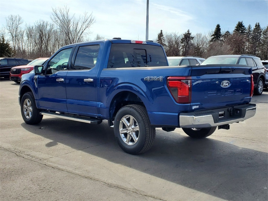 2025 Ford F-150 XLT photo 4