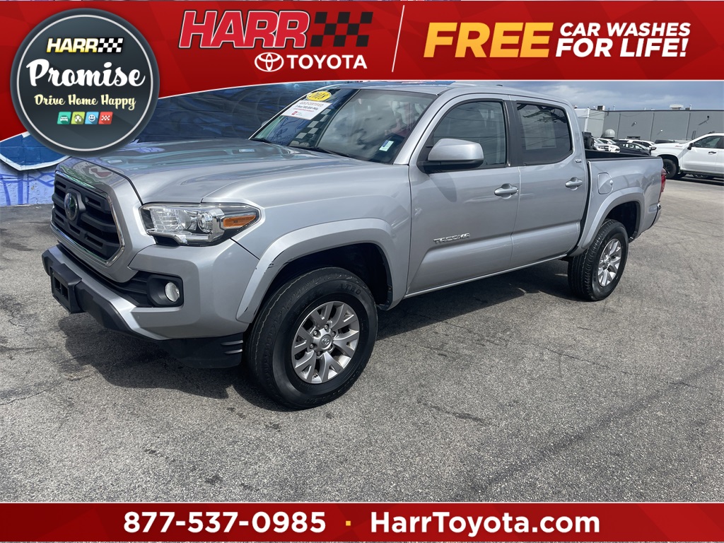 2018 Toyota Tacoma SR5's photo