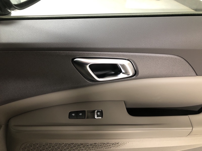 2026 Kia Carnival EX photo 15
