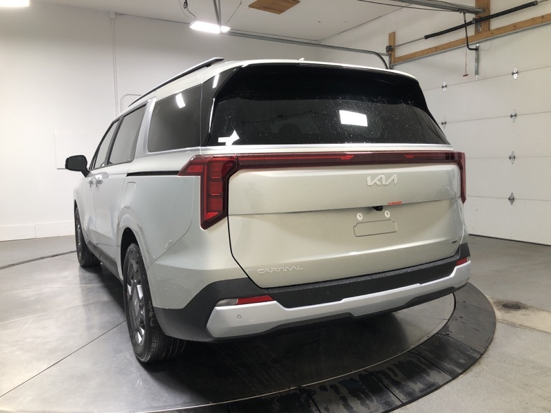 2026 Kia Carnival EX photo 5