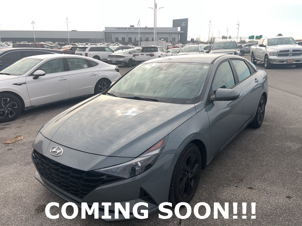 2023 Hyundai Elantra 