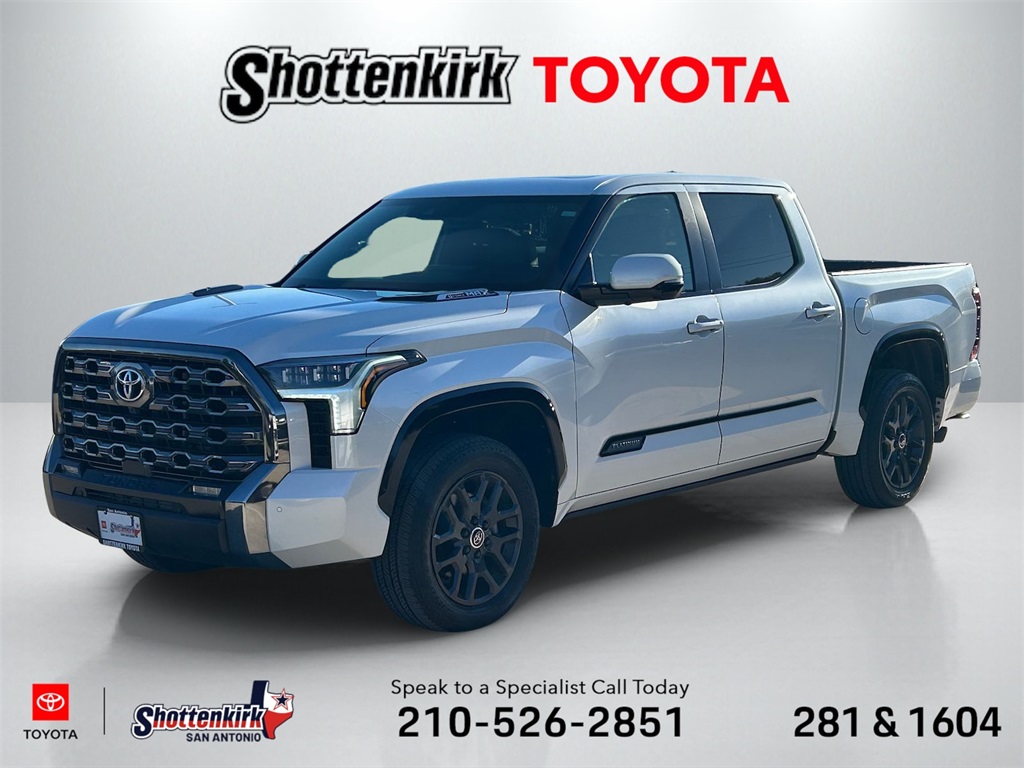 2024 Toyota Tundra Platinum's photo