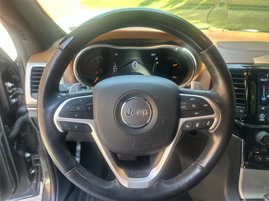 Grand Cherokee Summit