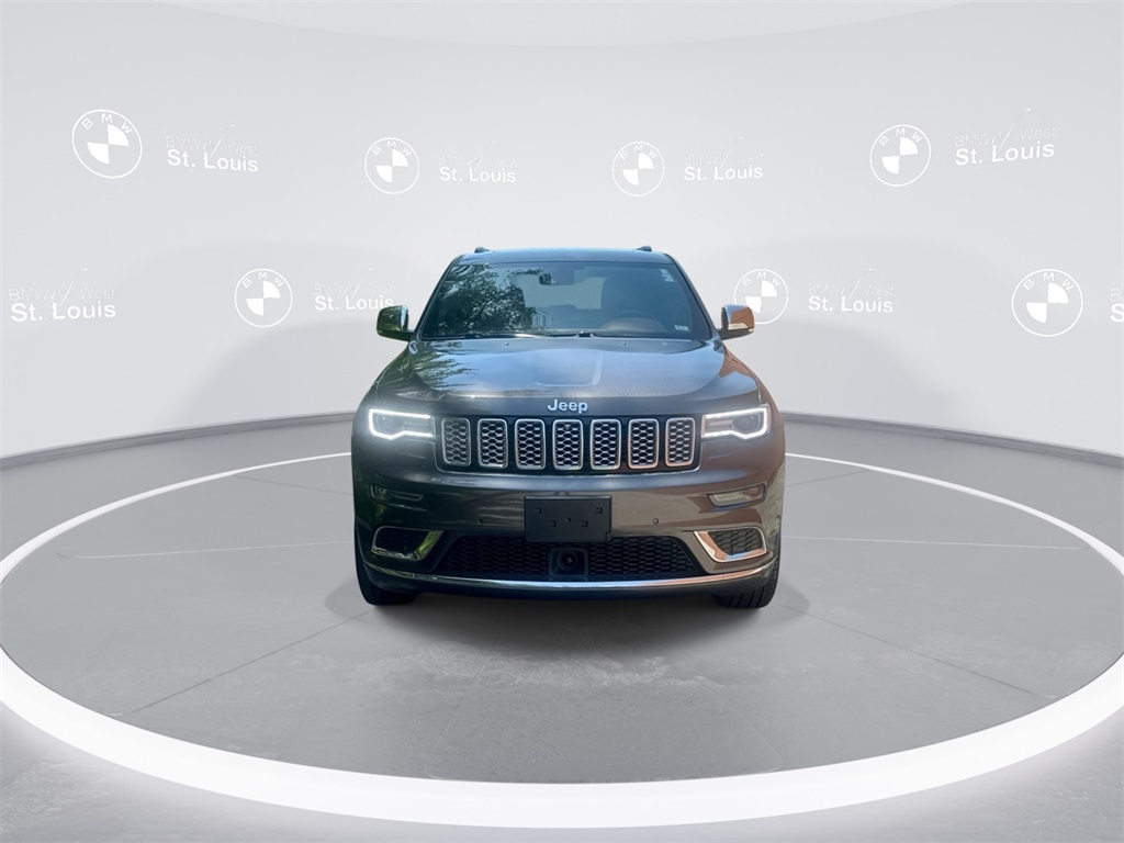 Grand Cherokee Summit