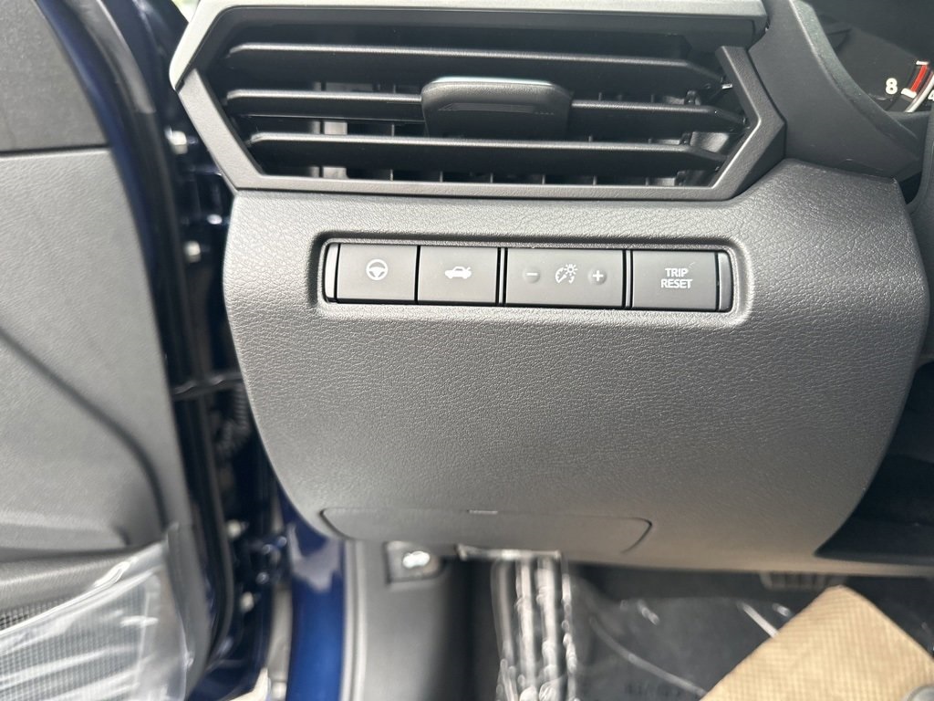 New 2023 Blue Nissan 2.0 SR image 16