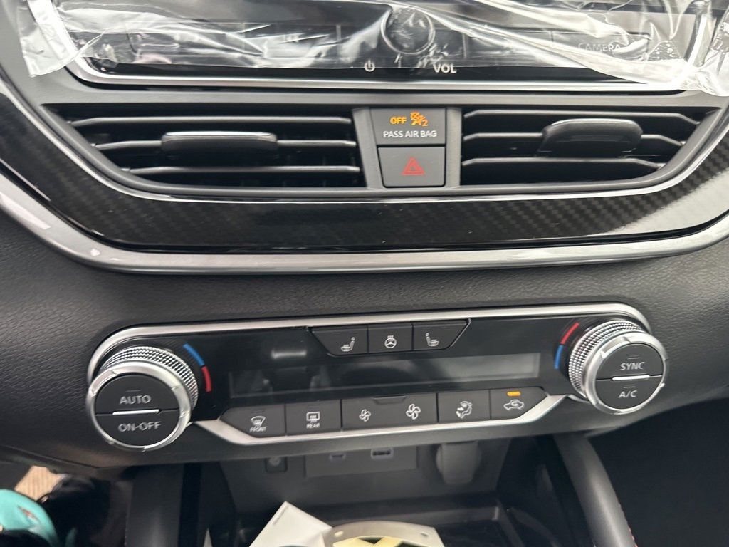 New 2023 Blue Nissan 2.0 SR image 18