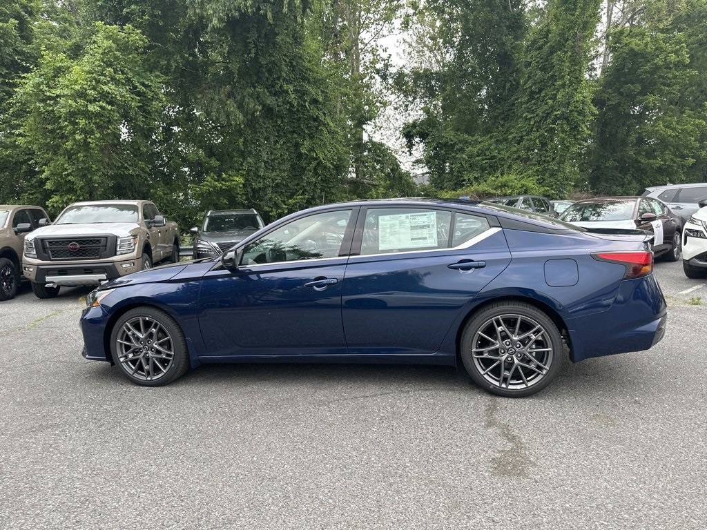 New 2023 Blue Nissan 2.0 SR image 7
