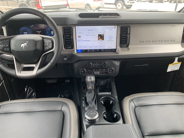 2025 Desert Sand Ford Bronco Outer Banks 4X4 SUV