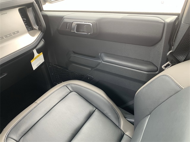 2025 Desert Sand Ford Bronco Outer Banks 4X4 SUV
