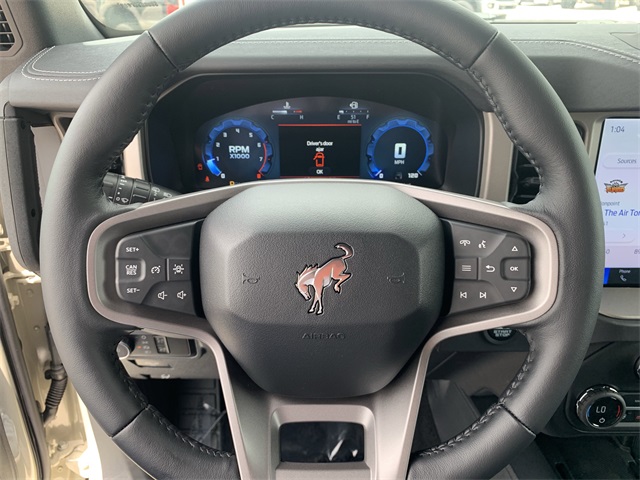 2025 Desert Sand Ford Bronco Outer Banks 4X4 SUV