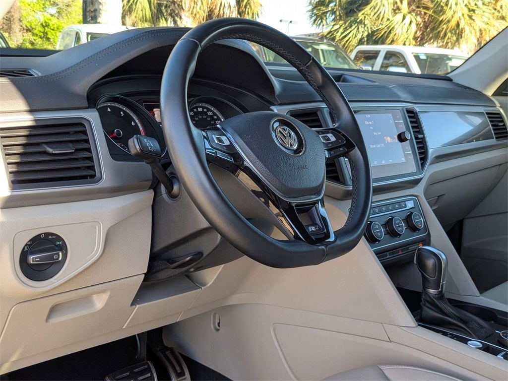 2019 Volkswagen Atlas V6 SE Technology R-Line photo 11