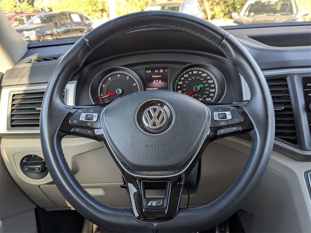 2019 Volkswagen Atlas V6 SE Technology R-Line photo 13