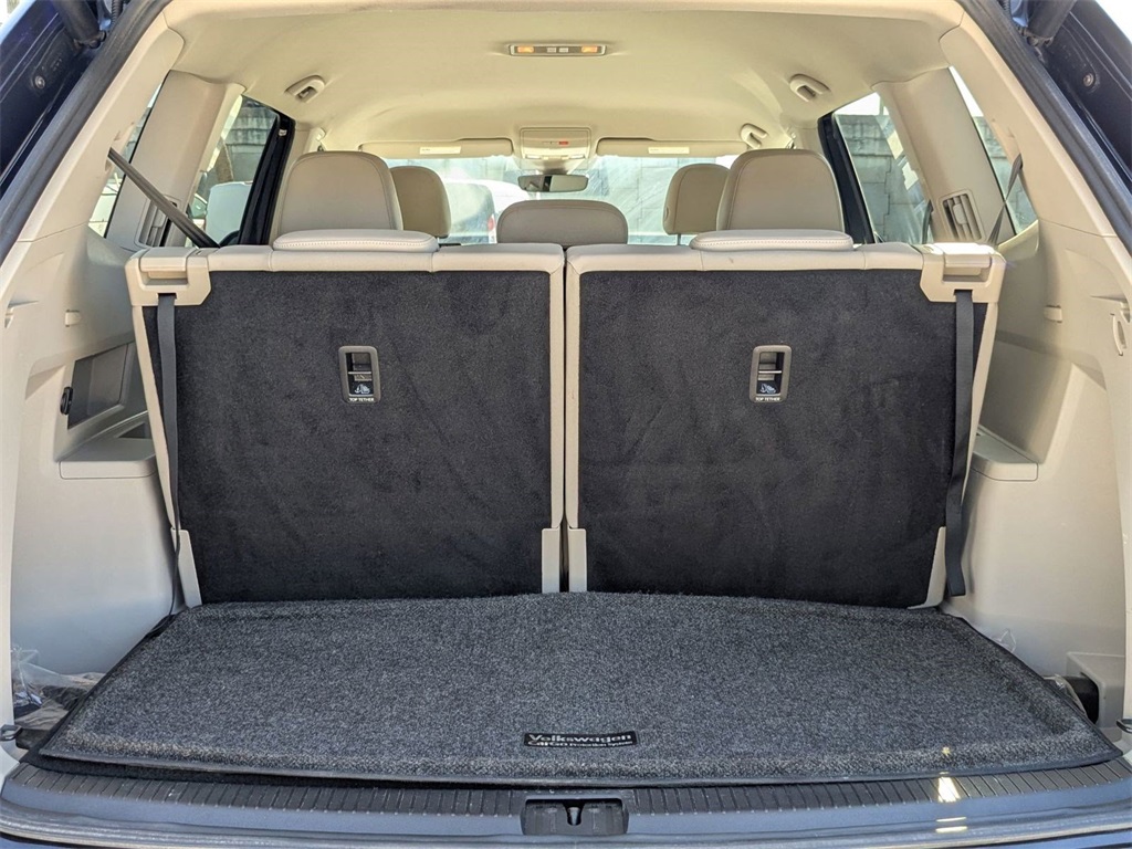 2019 Volkswagen Atlas V6 SE Technology R-Line photo 23