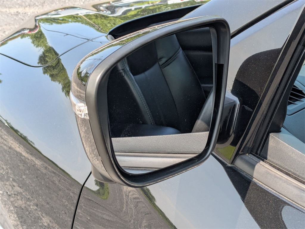 2020 Nissan Pathfinder Platinum photo 10