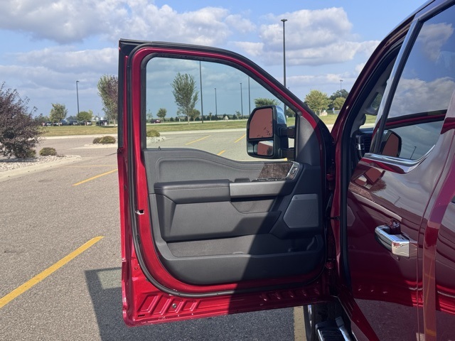 2026 Ford F-350 Super Duty Lariat