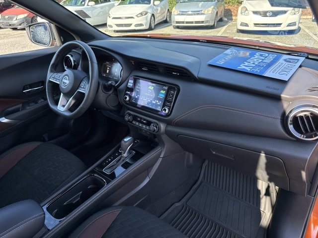 2022 Nissan Kicks SR photo 15