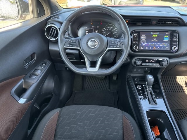 2022 Nissan Kicks SR photo 19