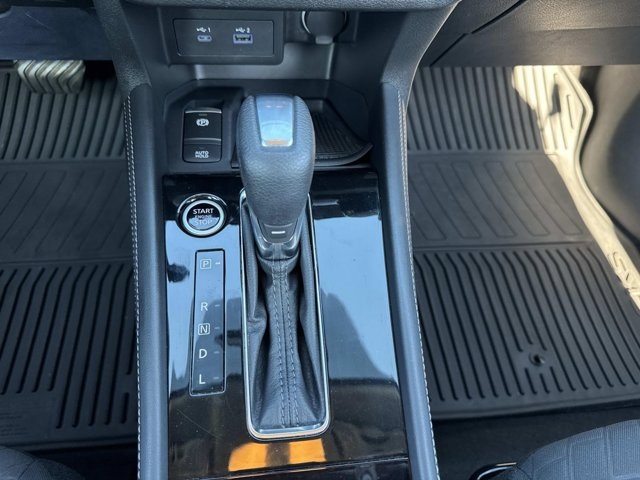 2022 Nissan Kicks SR photo 25
