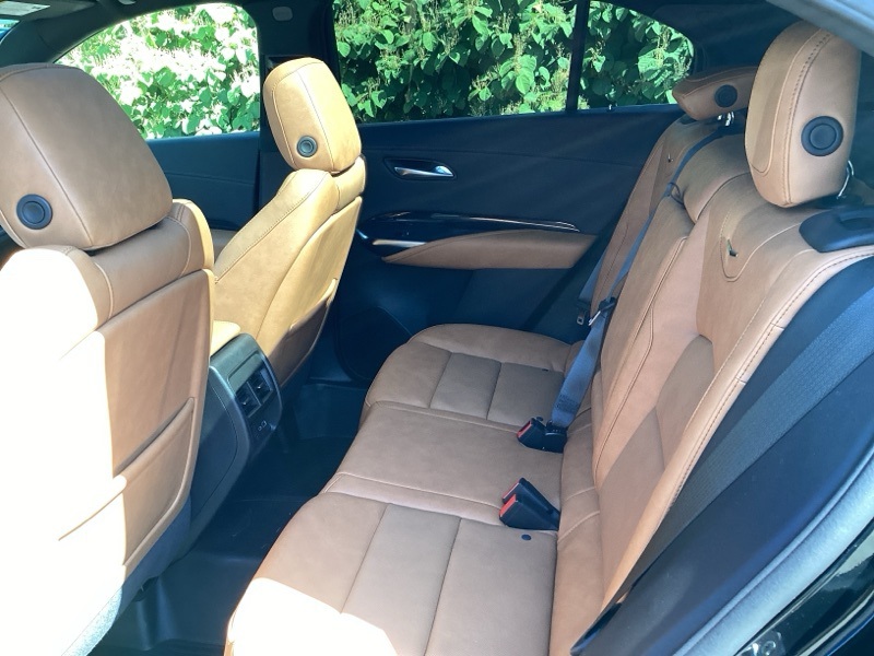 2024 Cadillac XT4 Premium Luxury photo 11