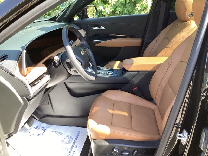 2024 Cadillac XT4 Premium Luxury photo 17