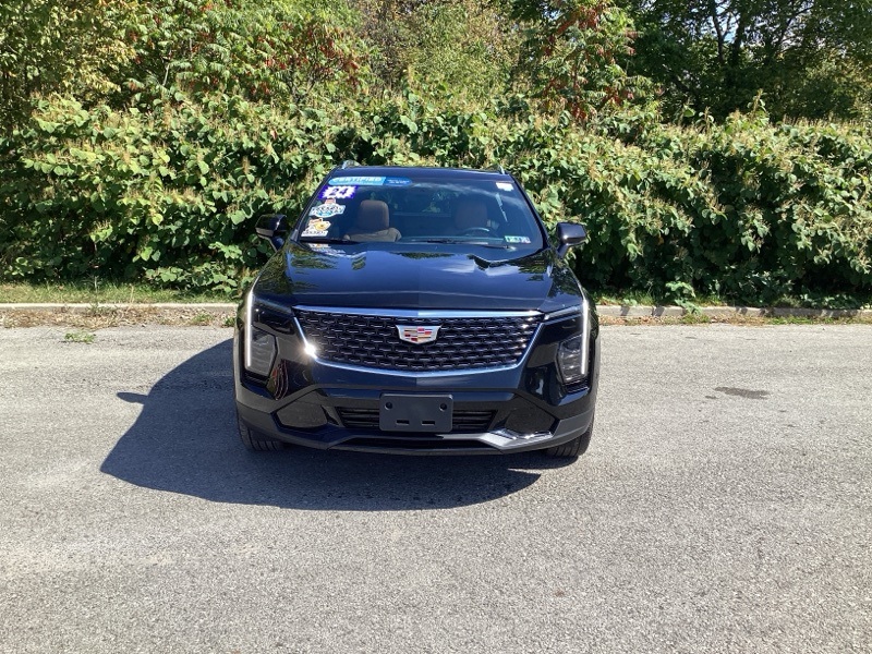 2024 Cadillac XT4 Premium Luxury photo 2