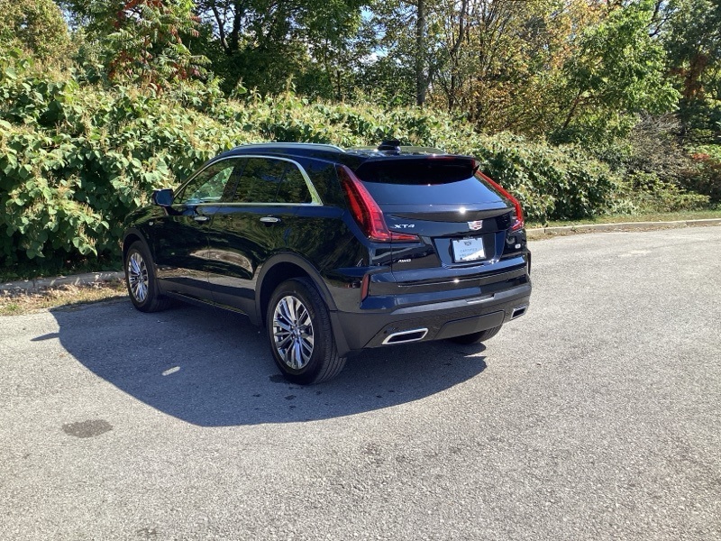 2024 Cadillac XT4 Premium Luxury photo 5
